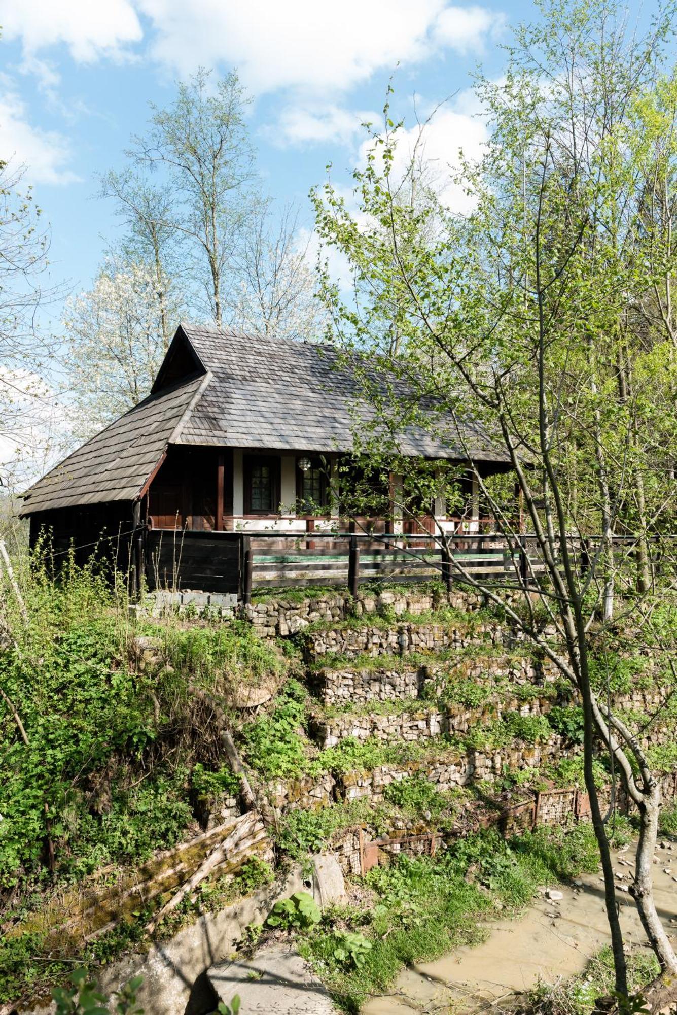 Pensiunea Casa Bunicilor Mînăstirea Humorului Buitenkant foto