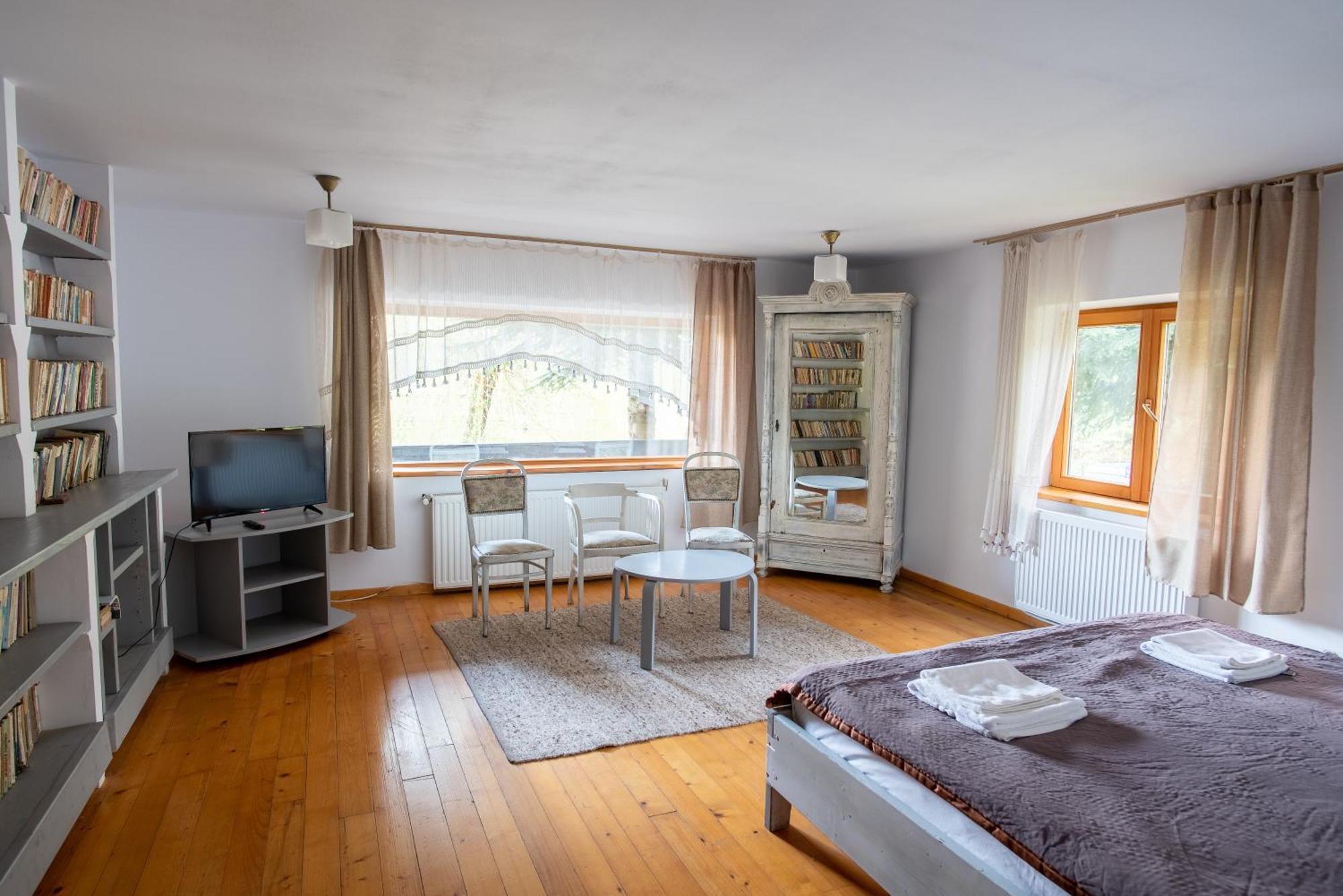 Pensiunea Casa Bunicilor Mînăstirea Humorului Kamer foto