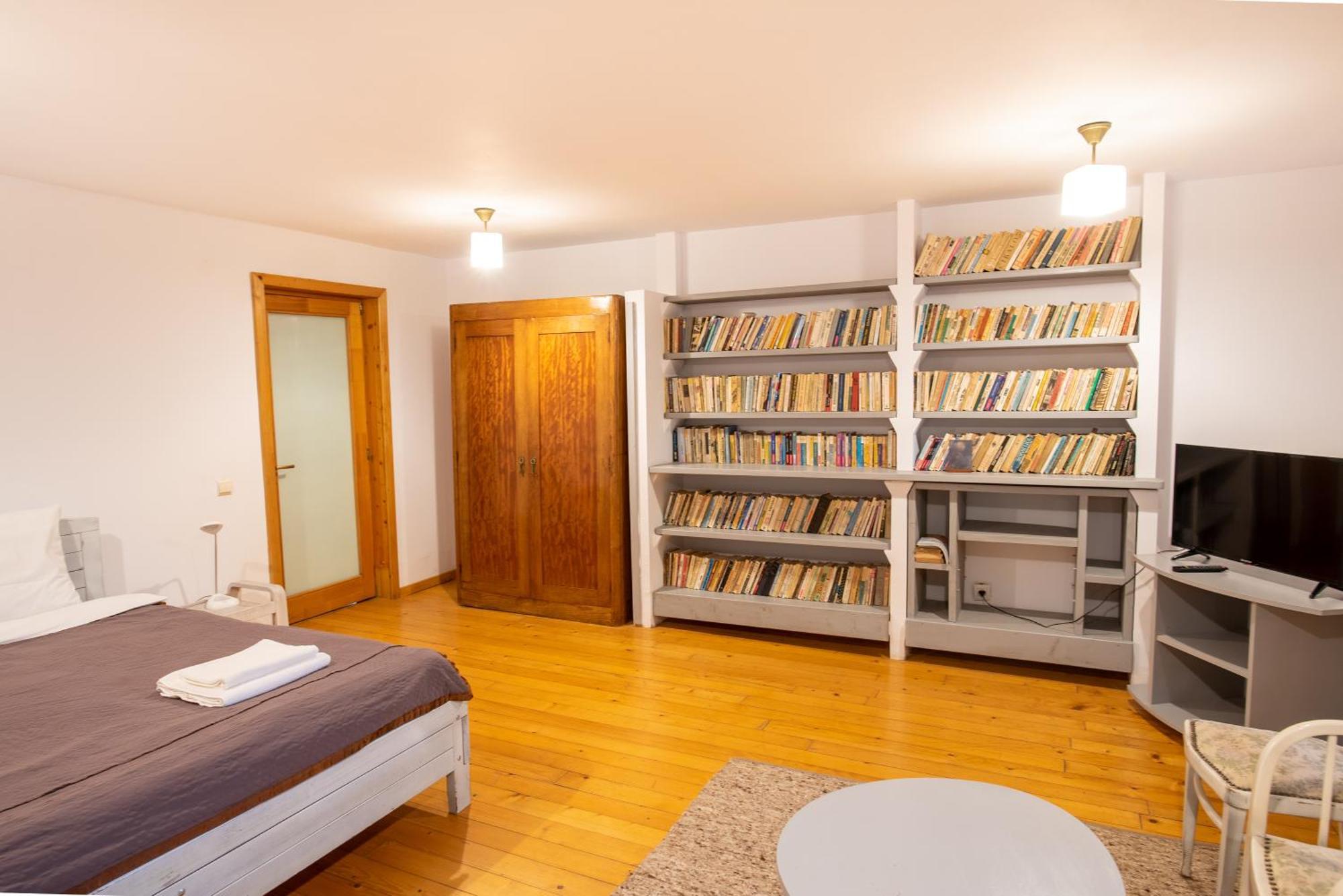 Pensiunea Casa Bunicilor Mînăstirea Humorului Kamer foto